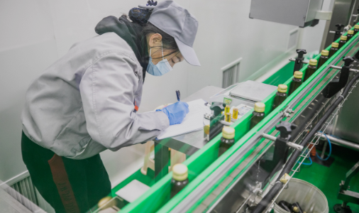 越疆科技,越疆,越疆機器人,越疆官網,dobot,協作機器人,越疆協作機器人,協作機械臂,協作機械手,自動化機械臂,協作機器人品牌,協作機器人制造商,協作機器人研發,具身智能機器人,協作機器人,化工行業應用,自動化升級,靜電吸附貼膜,注塑機成品貼標,上膠機上下料,提質增效,減少傷害,貼標測量,智能交互式,視覺檢測,搬運、精確可靠