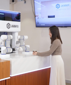 越疆,越疆科技,越疆機器人,越疆官網,dobot,協作機器人,越疆協作機器人,協作機械臂,協作機械手,自動化機械臂,協作機器人品牌,協作機器人制造商,協作機器人研發,具身智能機器人,協作機器人無序分揀,分揀上料,3D 視覺技術,AI 深度學習算法,自主規劃運動路徑與位置控制-新零售